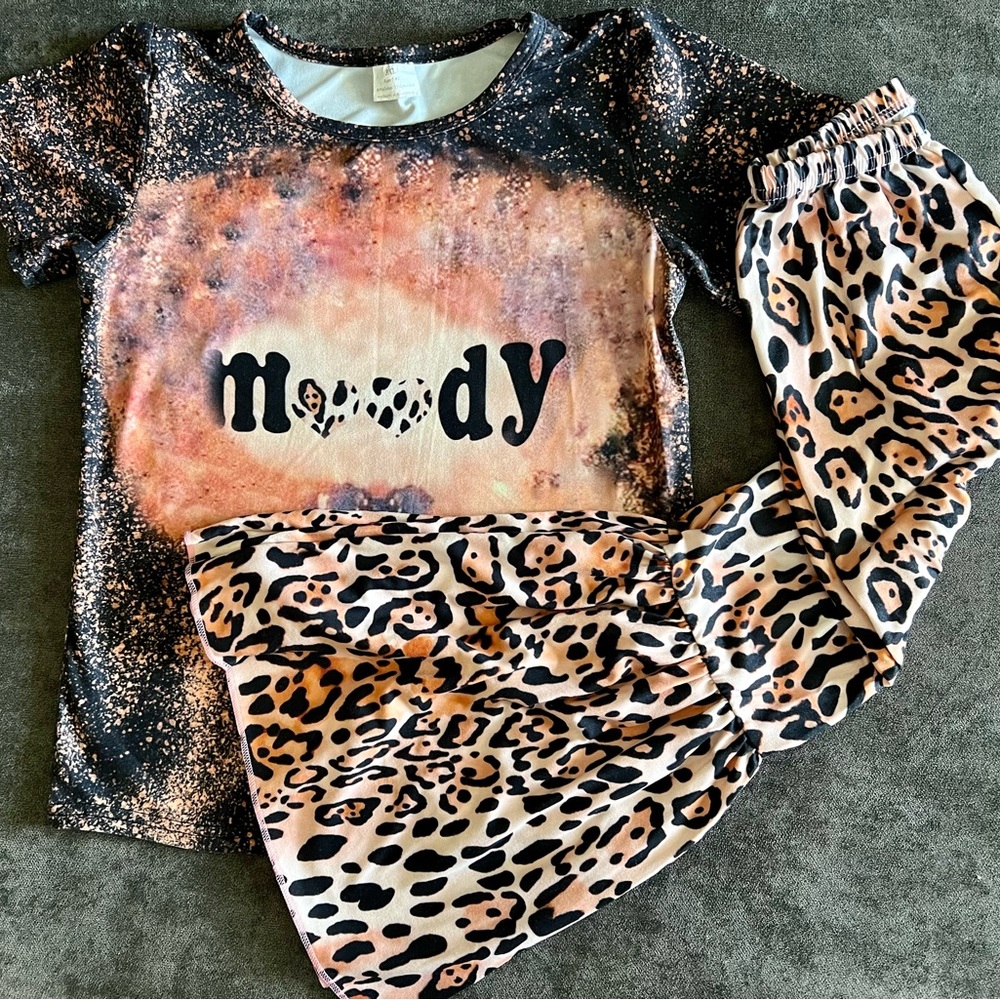 Girls size 3XL size 7-8 boutique outfit